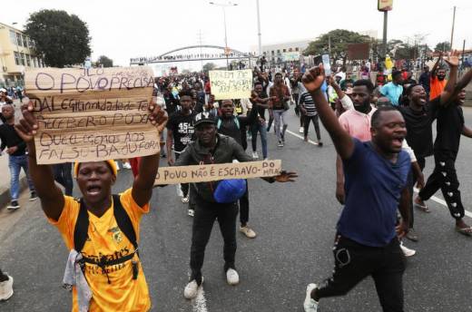 Sociólogo angolano defende que manifestações devem continuar “porque não há outro caminho”