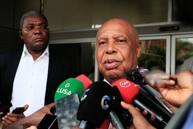 Higino Carneiro admite motivações políticas ligadas a processos judiciais