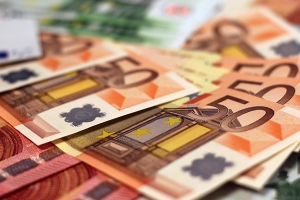 BNA realiza leilão de venda de divisas para assegura importação de matéria-prima