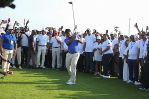 Golfe: João Lourenço abre &quot;Presidential Golf Day&quot; com tacada rasteira