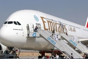 Emirates aumenta frequências para Luanda