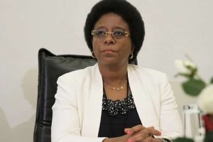 Ministra do Ensino Superior, Maria do Rosário Bragança Sambo