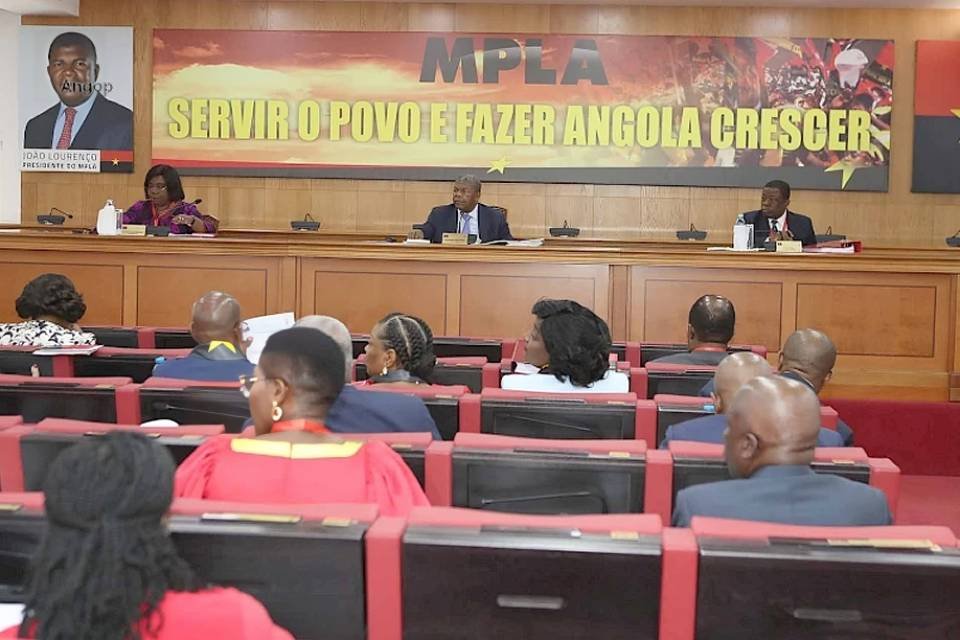 Bureau Político do MPLA aprovou matérias sobre congresso extraordinário